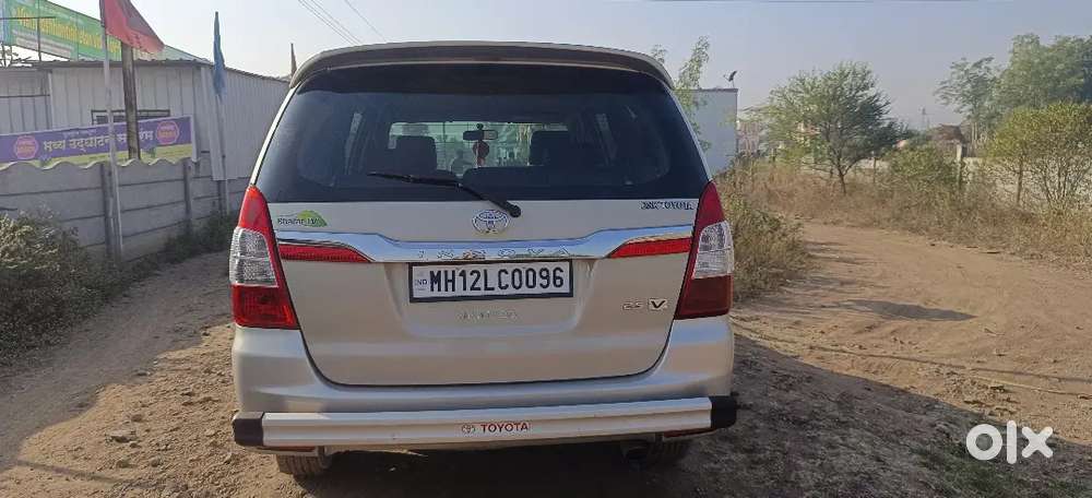 Toyota Innova 2014 Diesel 178000 Km Driven