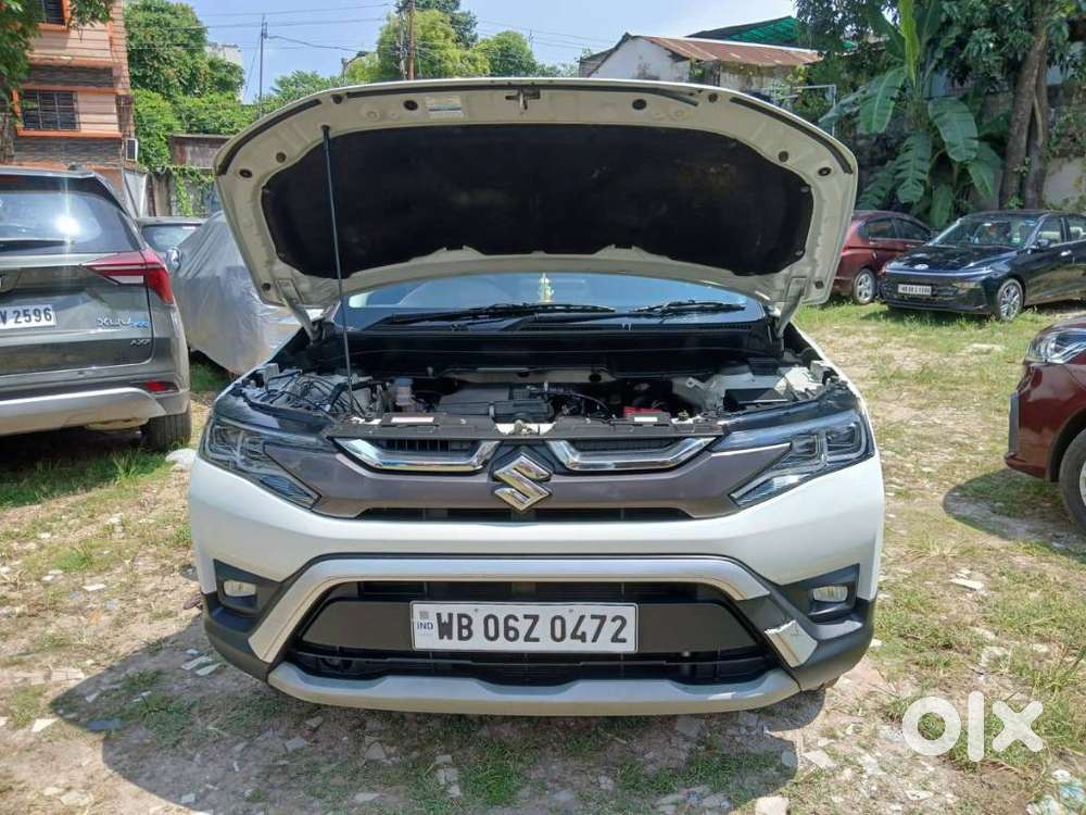 Maruti Suzuki Brezza 1.5 Vxi Smart Hybrid, 2023, Petrol