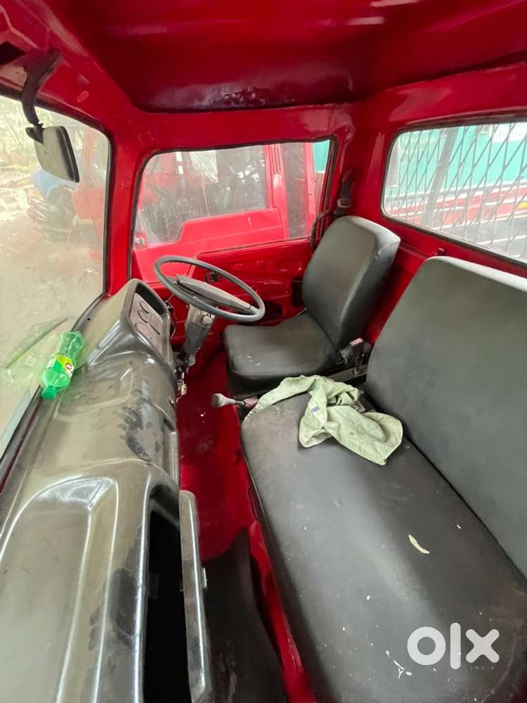 Private Vehicle    New Paper