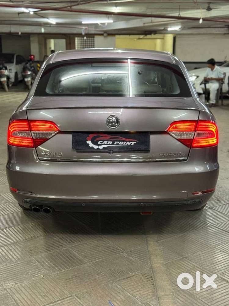 Skoda Superb [ ] 1.8 Style Tsi At, 2015, Petrol