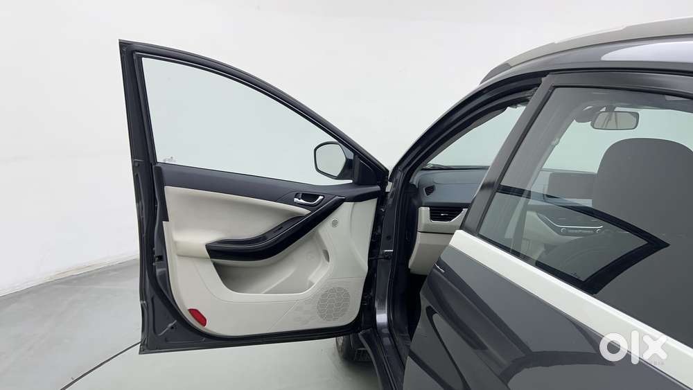 Tata Nexon 1.2 Revotron Xza Plus (o), 2020, Petrol