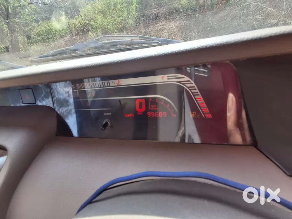 Mahindra Bolero Sports 2013