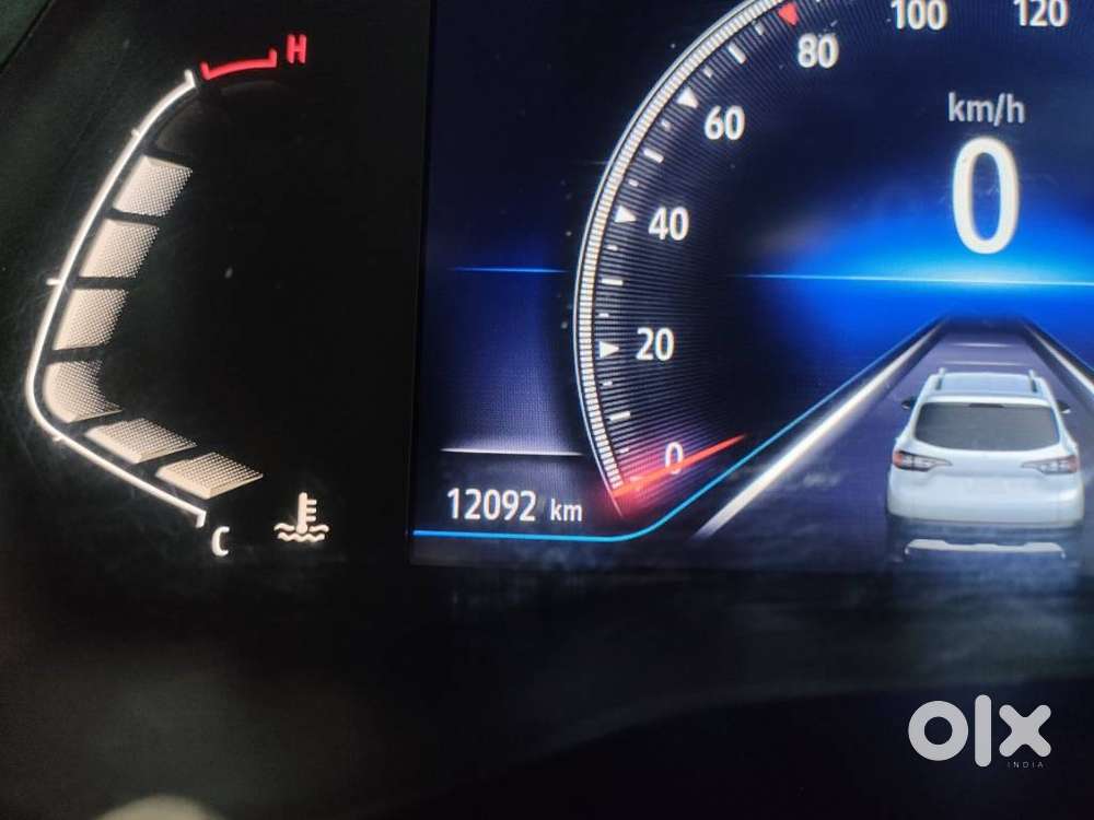 Renault Triber, 2025, Petrol