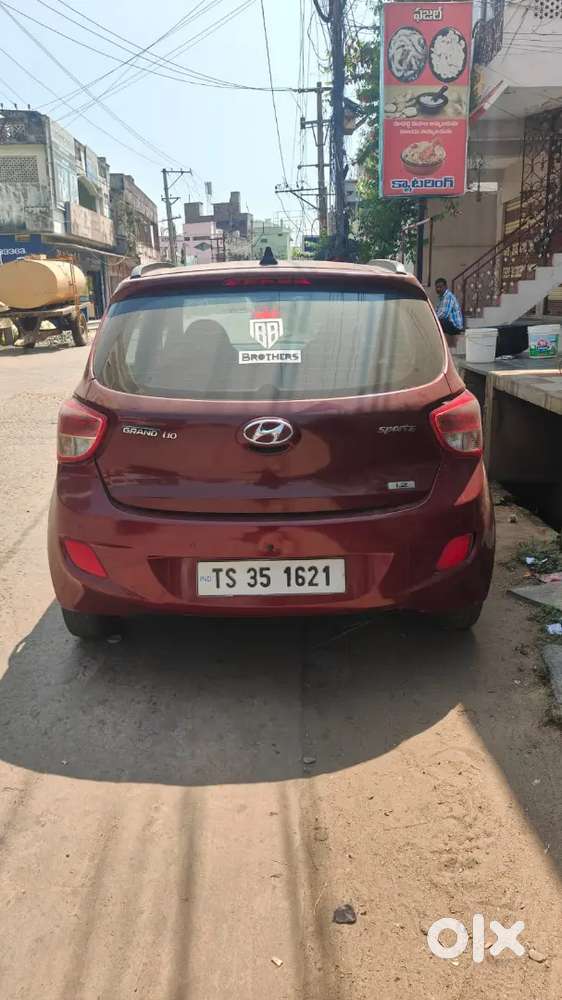Hyundai Grand I10 2016 Petrol 70000 Km Driven