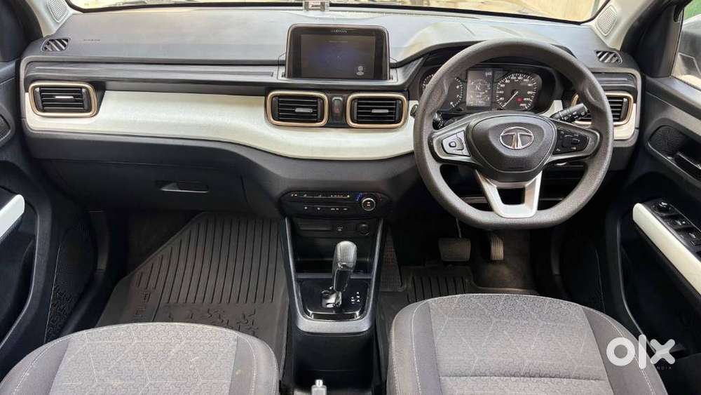 Tata Punch, 2022, Petrol
