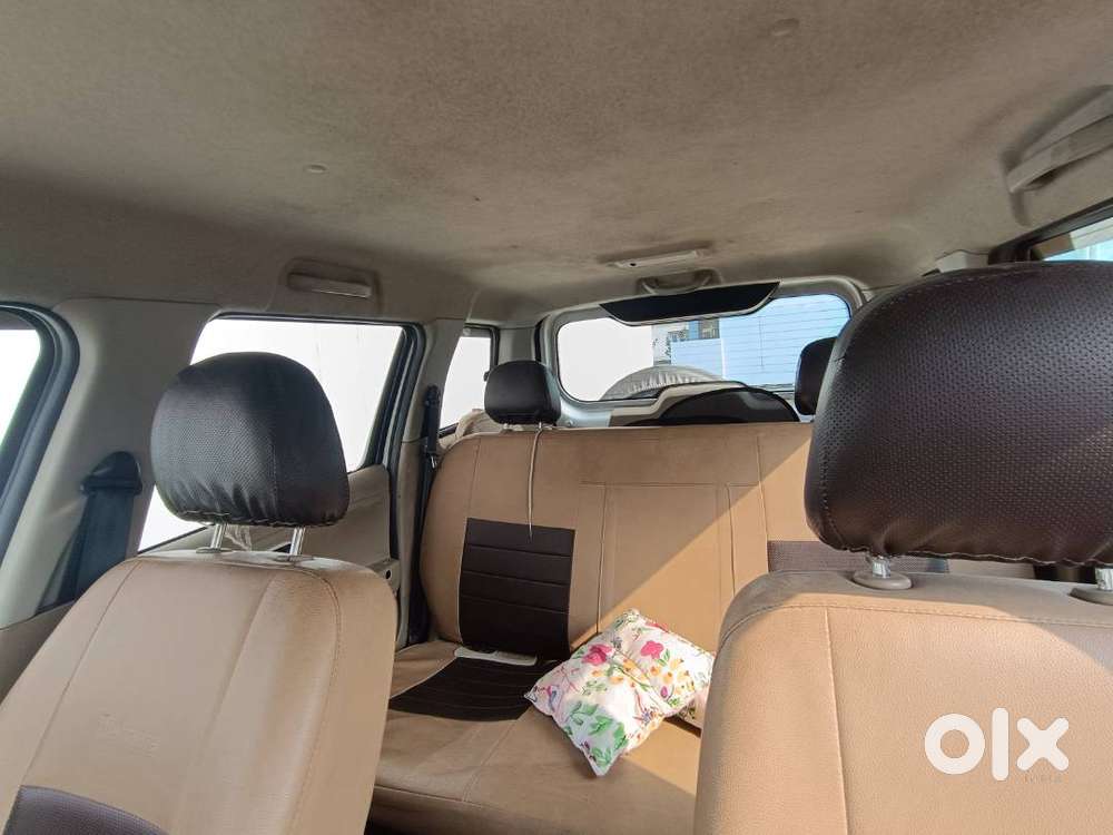 Mahindra Tuv 300 2018 Diesel Well Maintained