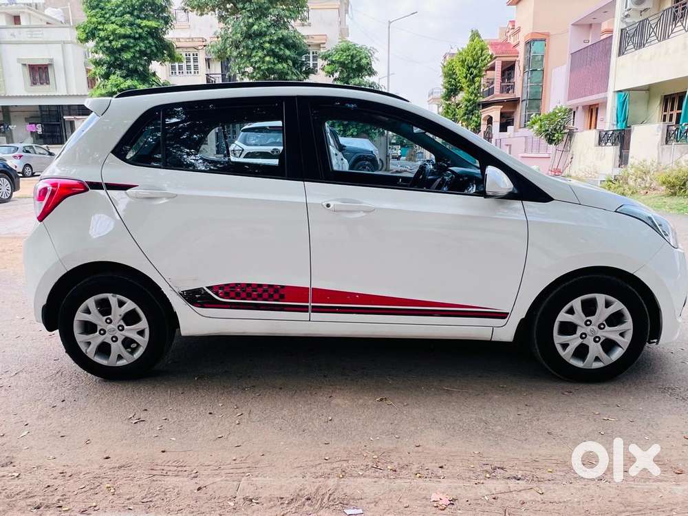 Hyundai Grand I10 Sportz Celebration Edition, 2016, Petrol