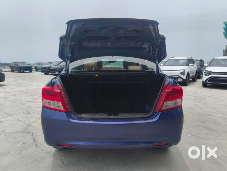 Maruti Suzuki Dzire 1.2 Zxi Amt, 2017, Petrol