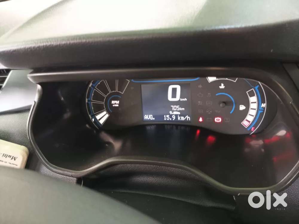Renault Triber 1.0 Rxe, 2025, Petrol