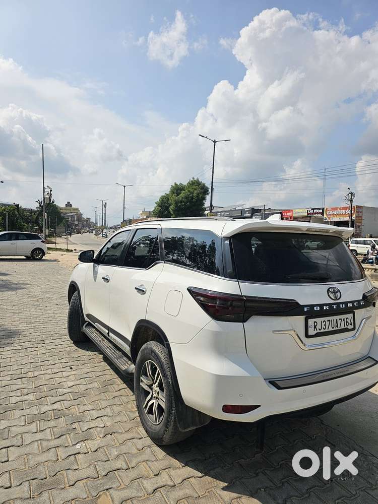 Toyota Fortuner 2021 Diesel Well Maintained