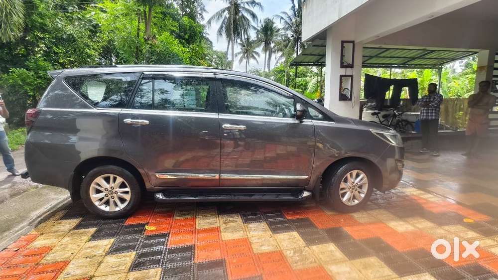 Toyota Innova Crysta 2.4 G 2019