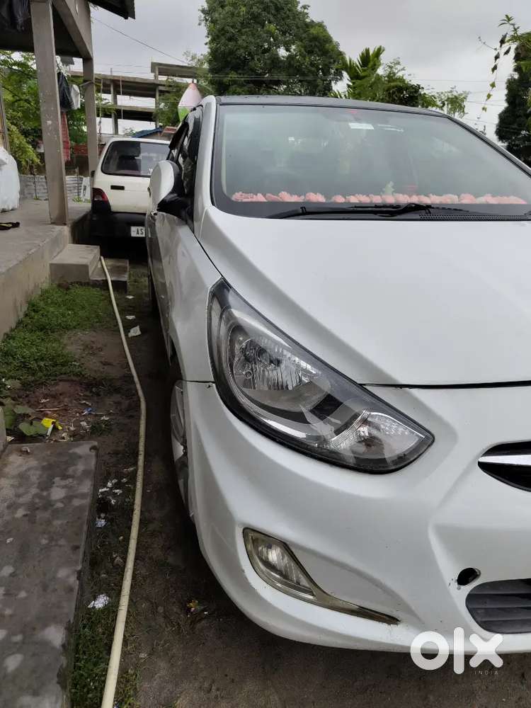 Hyundai Verna 2012