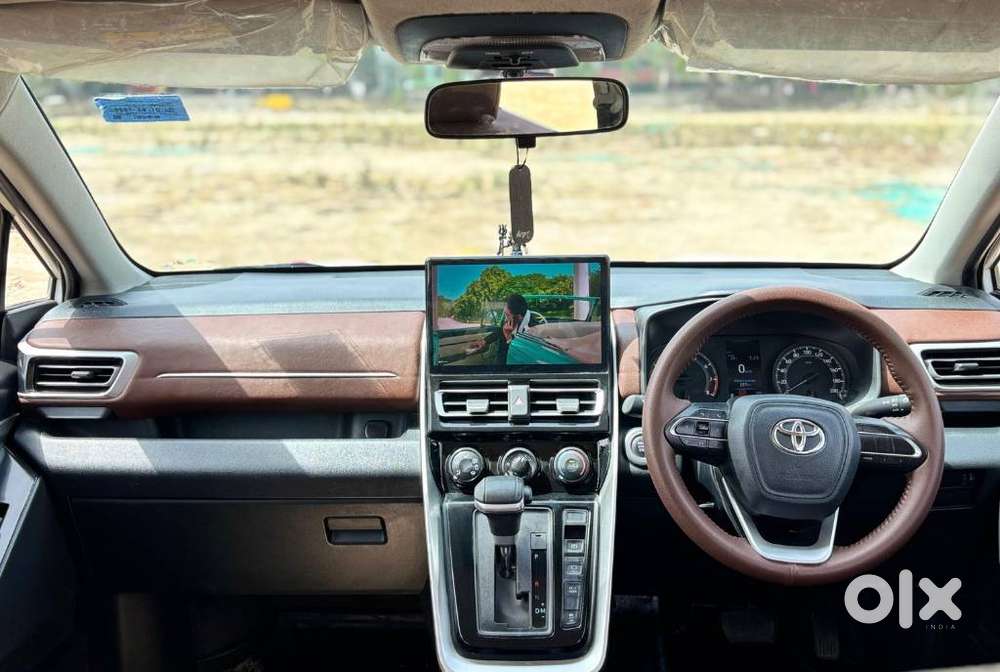 Toyota Innova Hycross 2.0 Gx 8 Str, 2024, Petrol