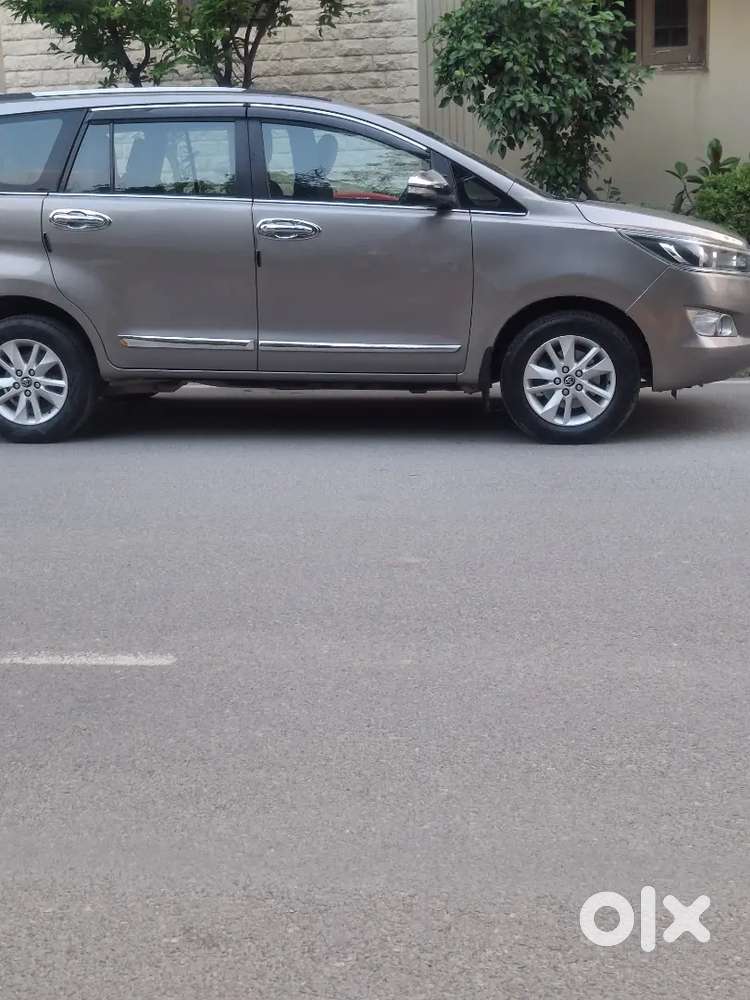 Toyota Innova Crysta 2018 Diesel 105000 Km Driven
