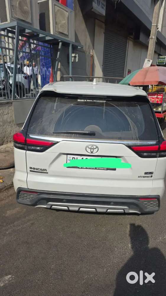 Toyota Innova Hycross 2024 Petrol Good Condition