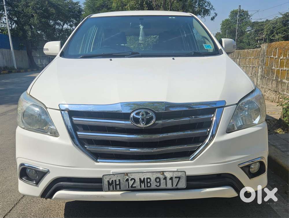 Toyota Innova 2.5 Vx 7 Seater Bs Iv, 2015, Diesel