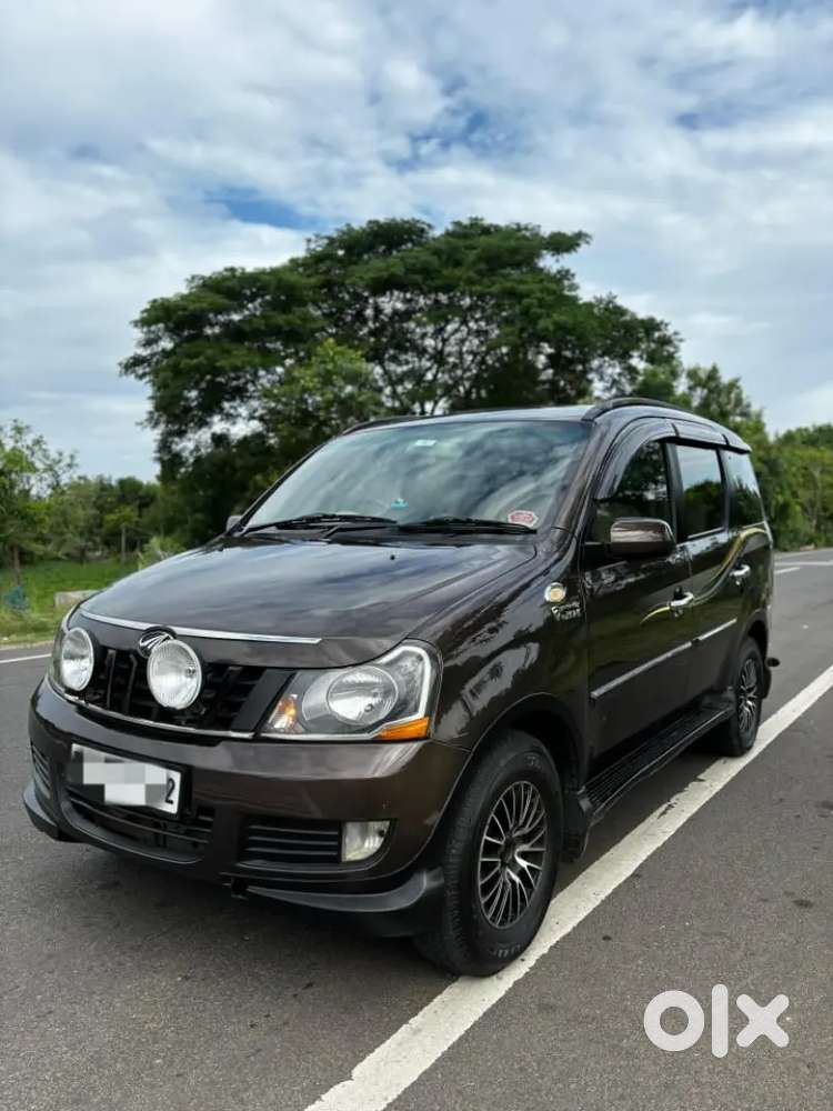 Mahindra Xylo 2016