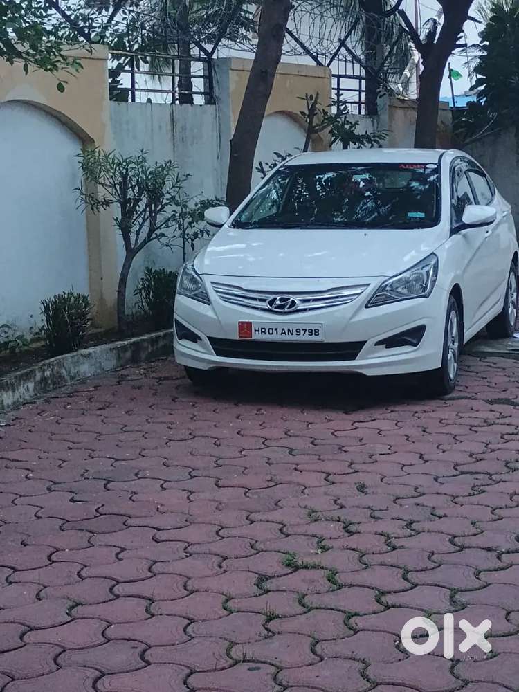 Hyundai Verna 1.4 Petrol 2016manufacturing