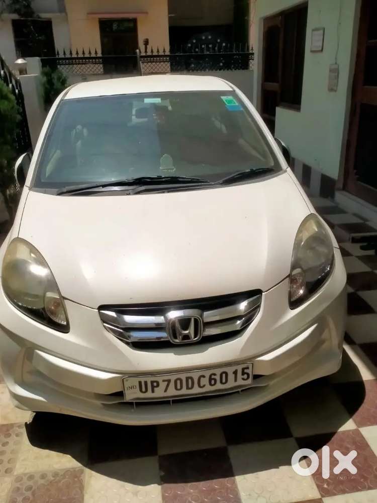 Honda Amaze 2nd Gen 2015 Petrol Well Maintained