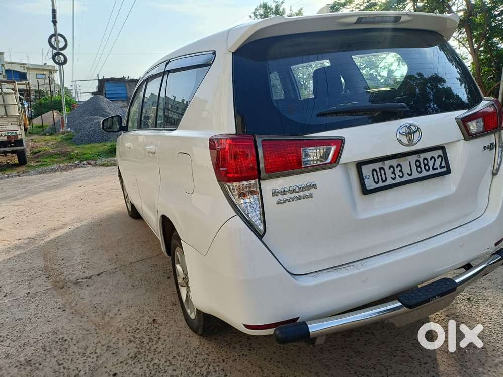Toyota Innova Crysta 2.4 G Mt 8s, 2016, Diesel