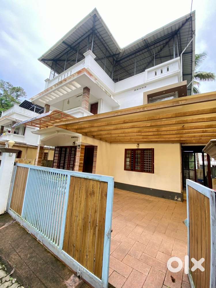 3BHK in Kadavanthra