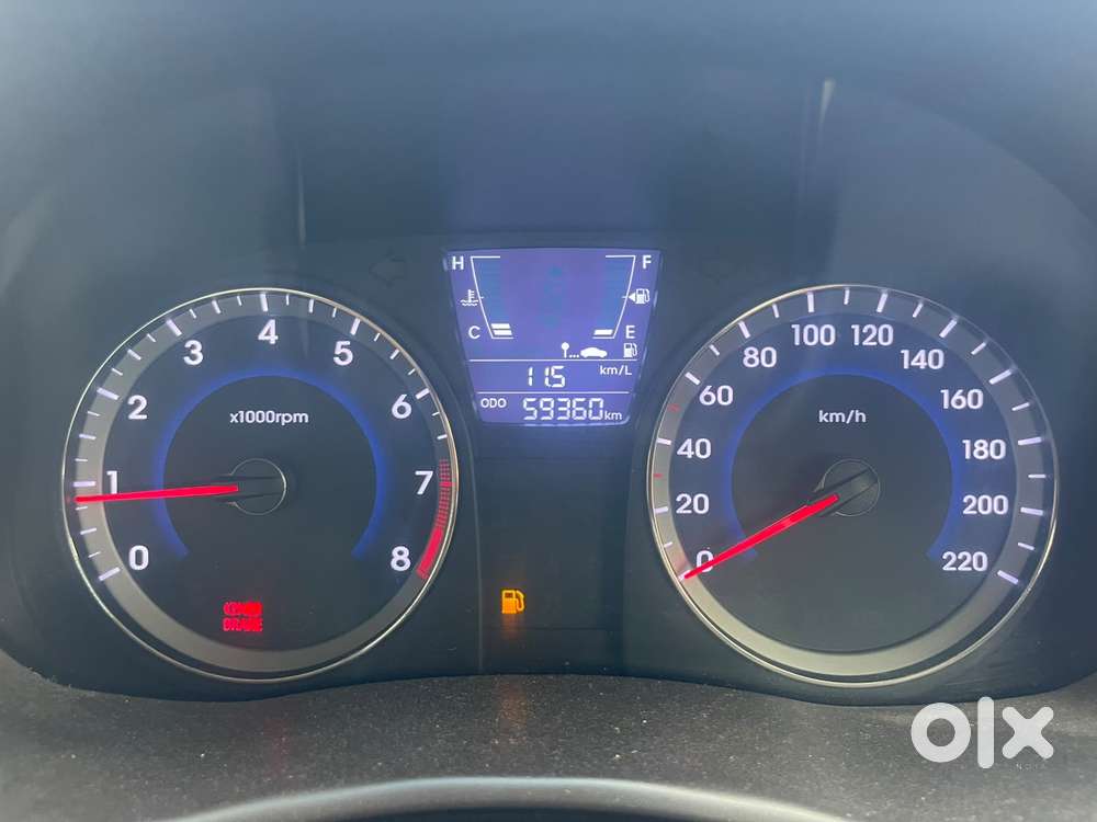 Hyundai Verna [ ] Fluidic 4s 1.6 Vtvt Ex, 2016, Petrol