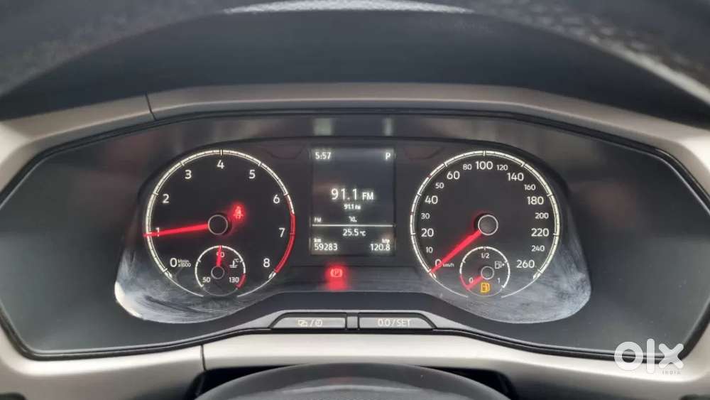 Volkswagen Taigun 1.0 Tsi Highline At, 2022, Petrol