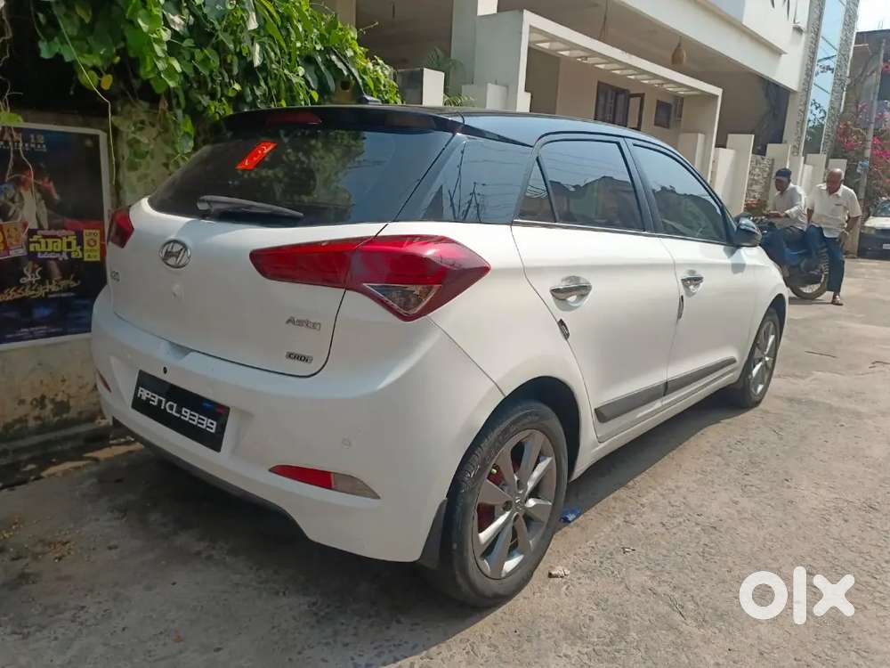 Hyundai I20 2016 Diesel 120000 Km Driven