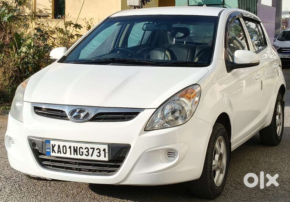 Hyundai I20 1.4 Sportz, 2011, Petrol