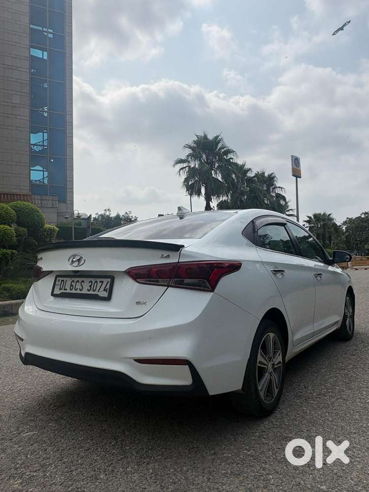Hyundai Verna 1.6 Sx (o) Vtvt, 2019, Petrol