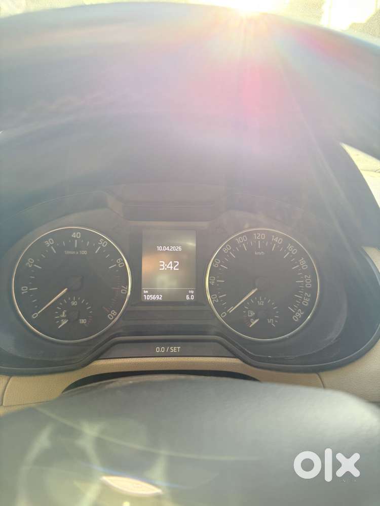 Skoda Octavia 1.8 Tsi Style Plus At, 2016, Petrol