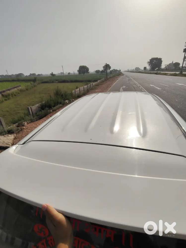 Maruti Suzuki Ertiga Vxi (o) Smart Hybrid (2024) - Petrol