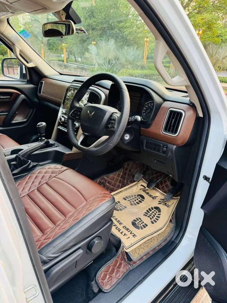 Mahindra Scorpio N Z4 Petrol Mt 7 Str (e), 2025, Petrol