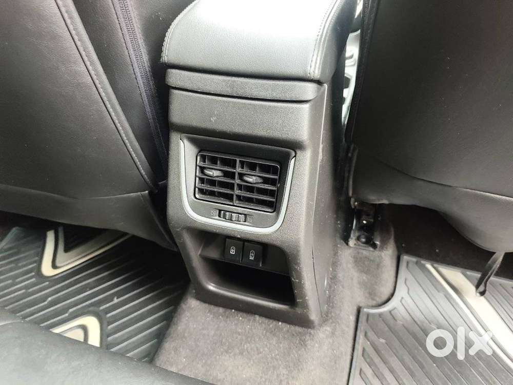 Toyota Urban Cruiser Hyryder 1.5 V Neo Drive Awd, 2022, Petrol