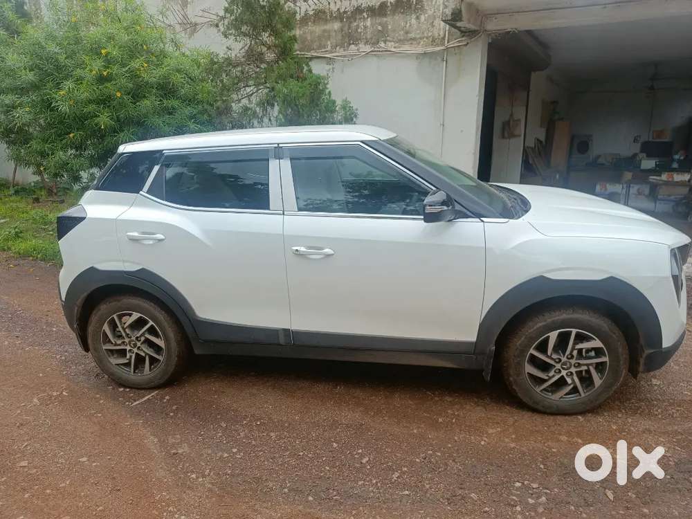 Mahindra 3xo Mx1 2024 Petrol Well Maintained