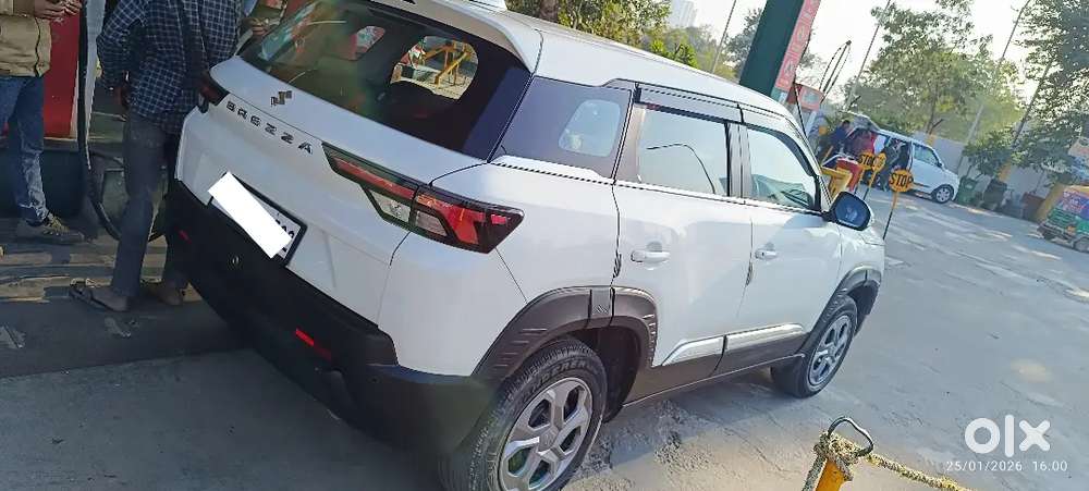 Maruti Suzuki Brezza 2023 Vxi Cng Optional 46000 Km Driven