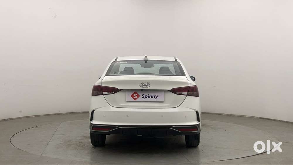 Hyundai Verna 1.5 Sx (o) Vtvt Ivt, 2022, Petrol