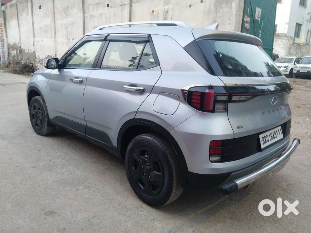 Hyundai Venue Sx Mt, 2023, Petrol