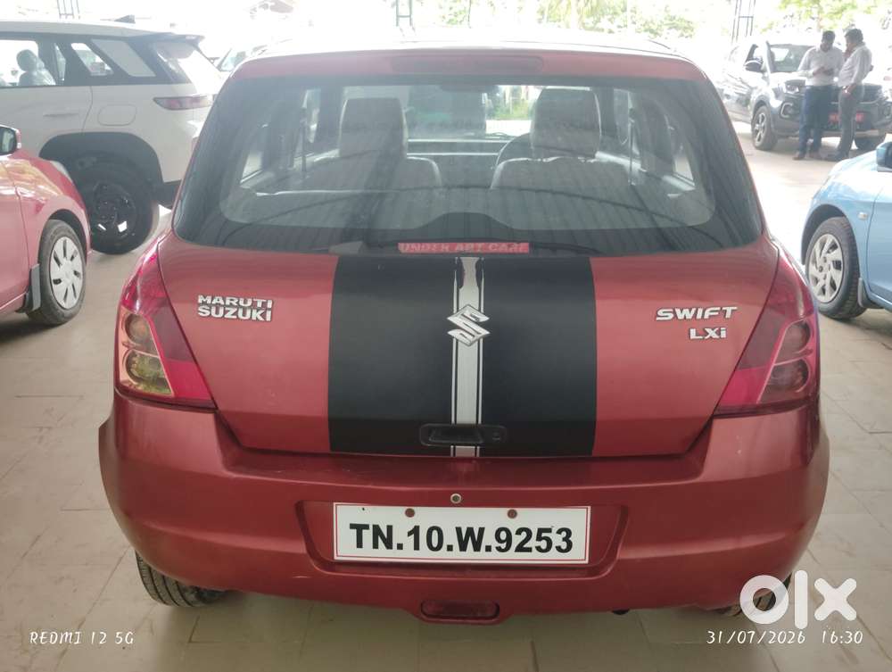 Maruti Suzuki Swift Lxi Bsiii, 2009, Petrol