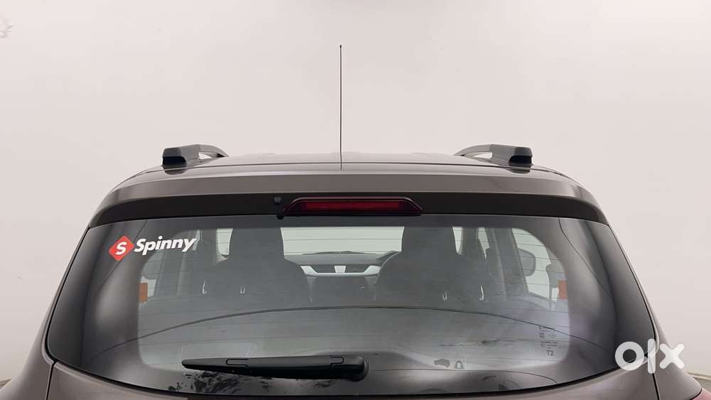 Renault Triber Rxz, 2022, Petrol