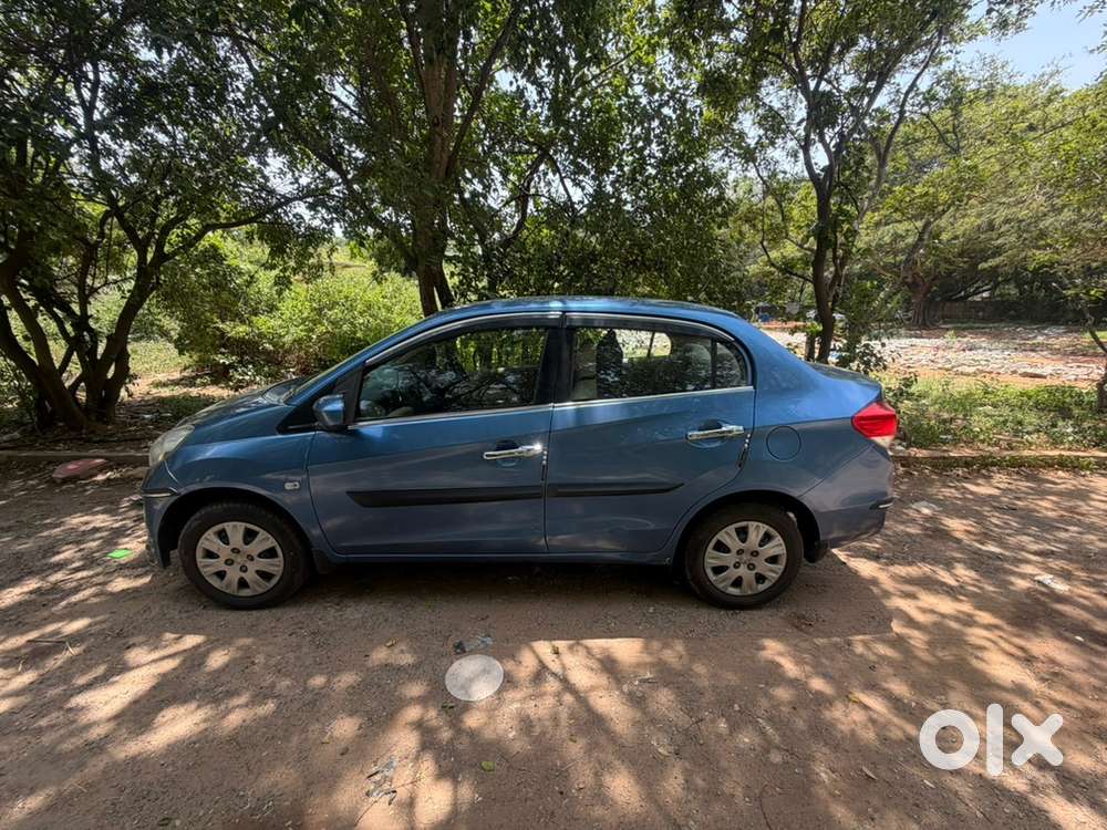 Honda Amaze 2013 Km Driven