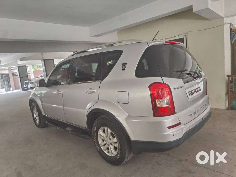 Mahindra Rexton  Luxury Suv At Best Price