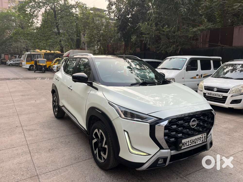 Nissan Magnite 1.0 Xv Premium, 2022, Petrol