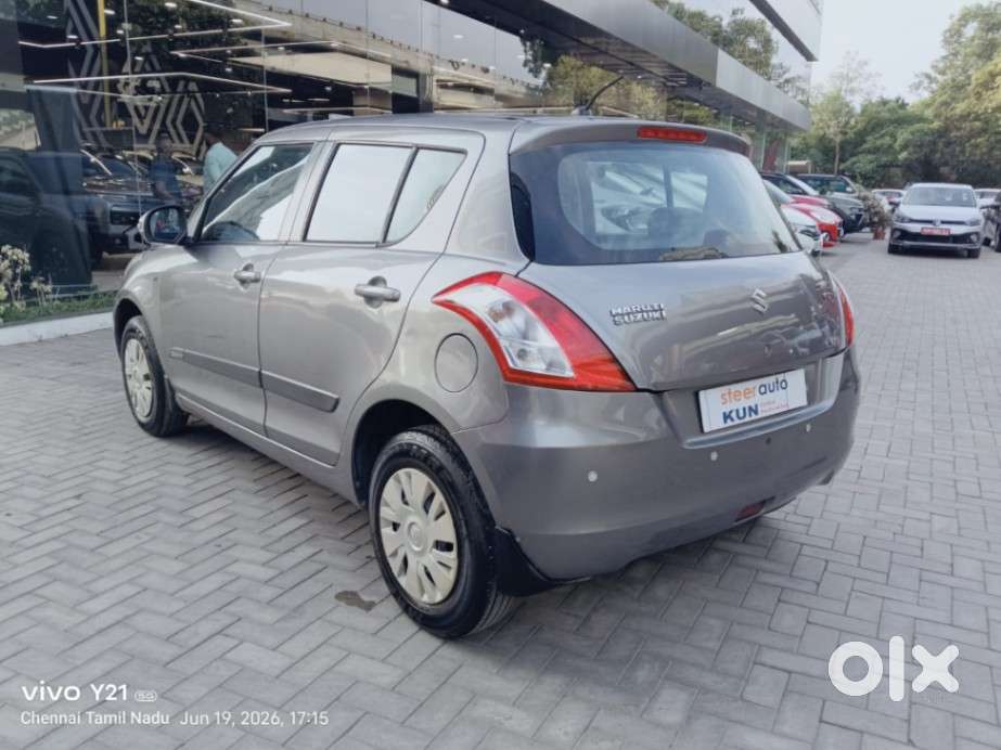 Maruti Suzuki Swift Vxi, 2012, Petrol