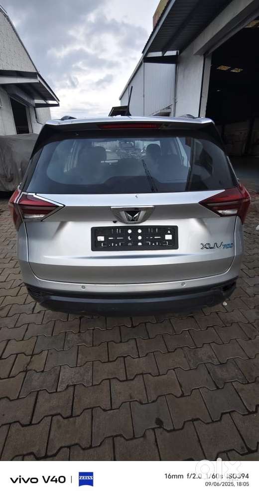 Mahindra Xuv700 2024