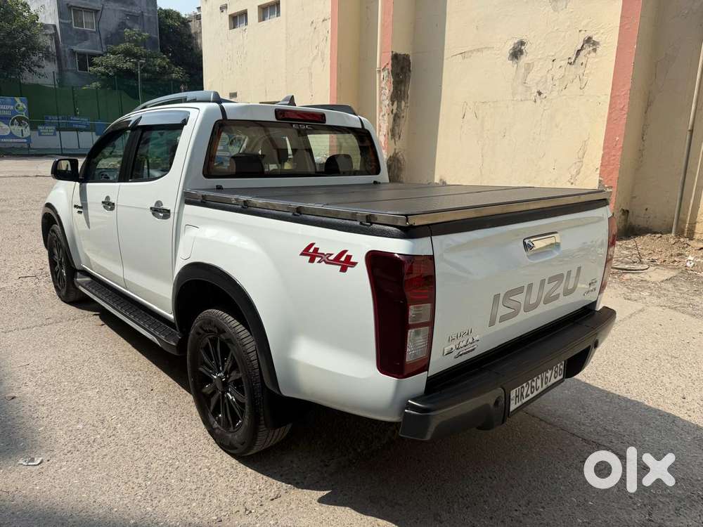 Isuzu D-max V-cross 4x4, 2025, Diesel