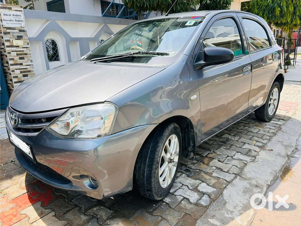 Toyota Etios Liva Gd Diesel 2014  New Bridgestone Tyres