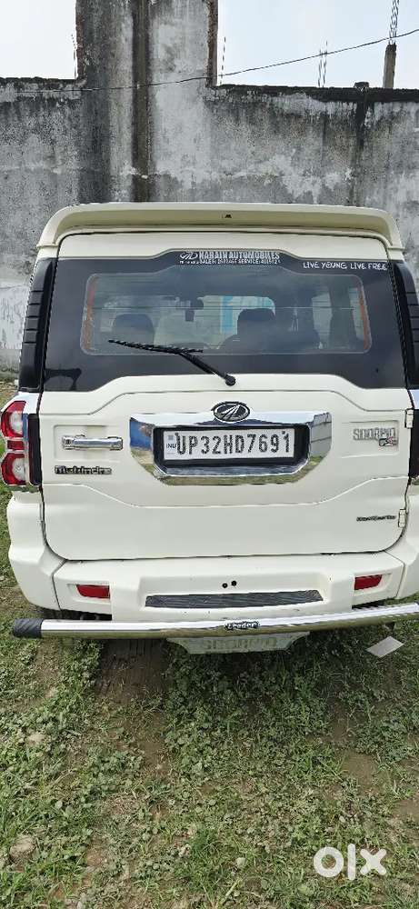 Mahindra Scorpio S6 Plus 2016