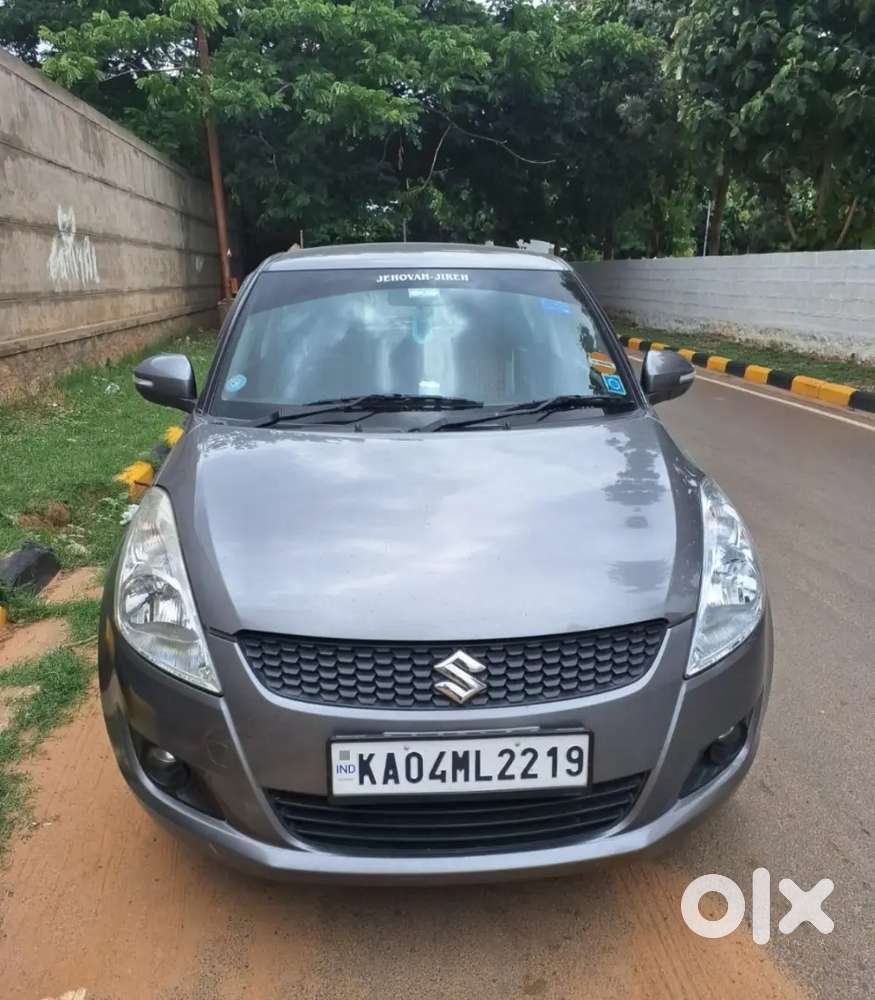 Maruti Suzuki Swift 2012 Petrol 60300 Km Driven
