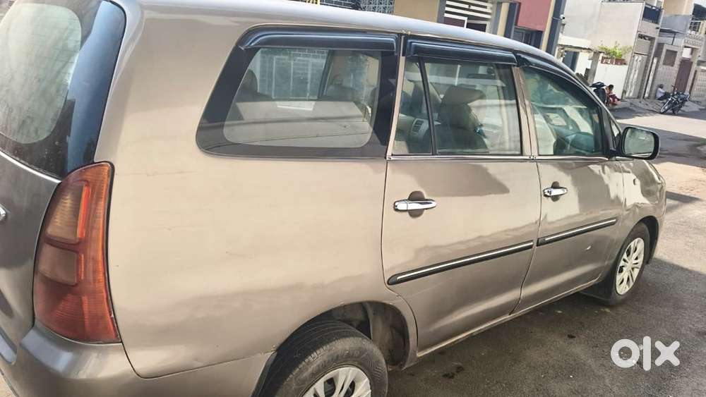 Toyota Innova 2006 Diesel Well Maintained